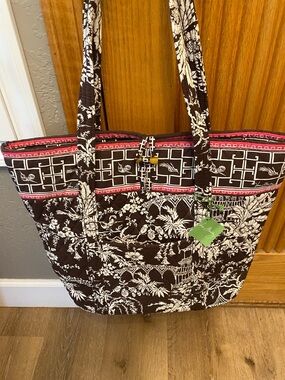 BNWT Large Vera Bradley Brown and White Printed w/ Floral and Birds Tote Bag